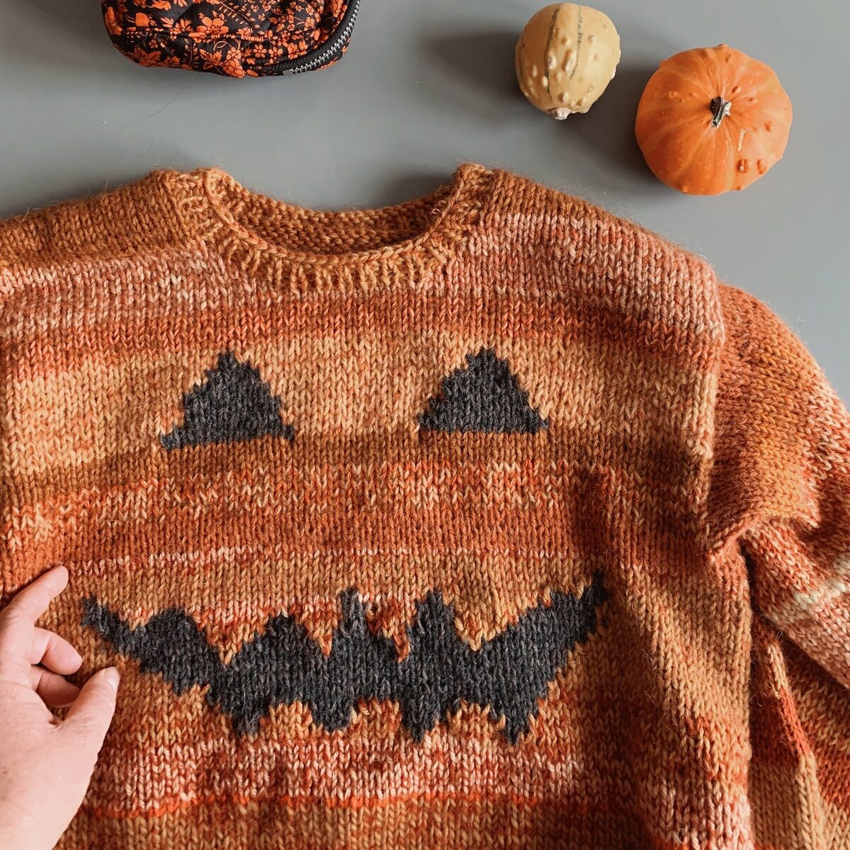 Den færsige halloweensweater