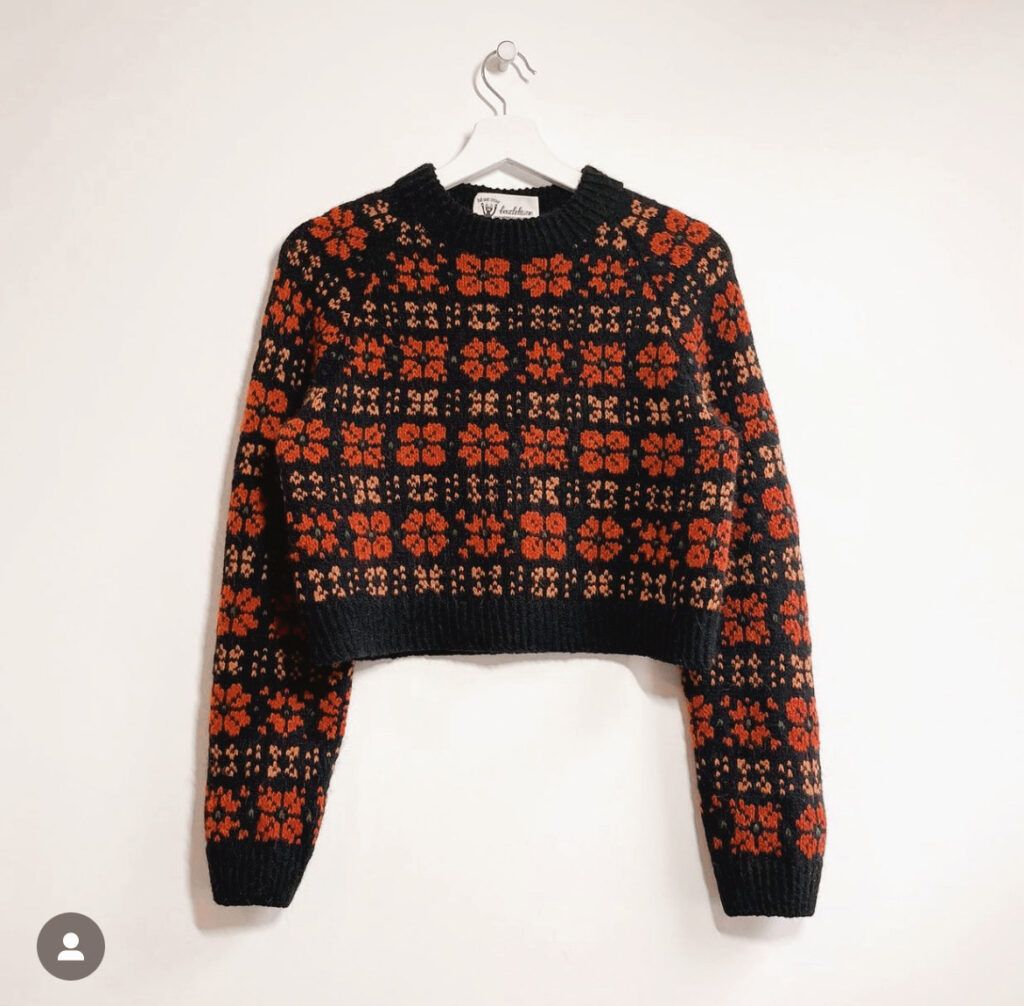 Camellia sweater af knits.pourmoi